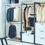 Walk-in en bois avec cadre en métal - blanc, espace de rangement très profond, eau et chaleur, rangement autoportant blanc Stain Scratch E0, cadre rouille, matériaux, finition,