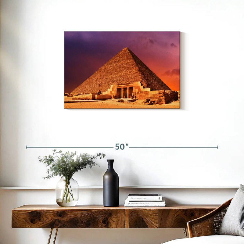 Lilie, pyramide égyptienne antique, H 20 po x l 30 po
