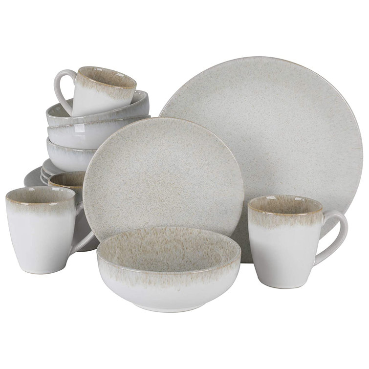 16 Piece Round Stoneware Dinnerware Set in Sand
