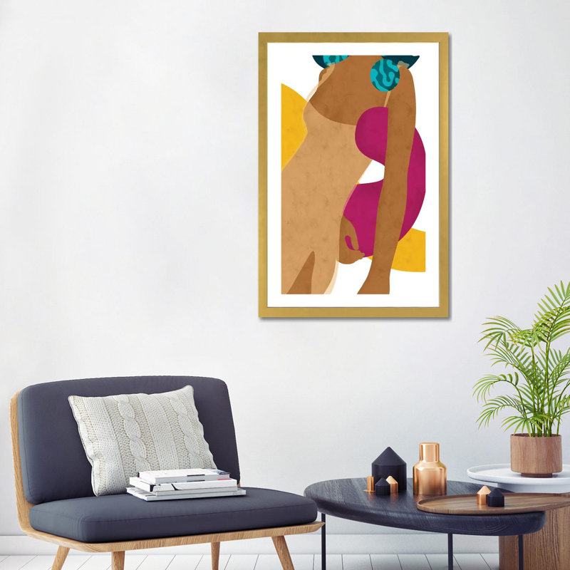 «Lunetta» par Reyna Noriega - impression d'art graphique, H 32 po x l 24 po x P 1 po, Papier encadré doré, Blanc