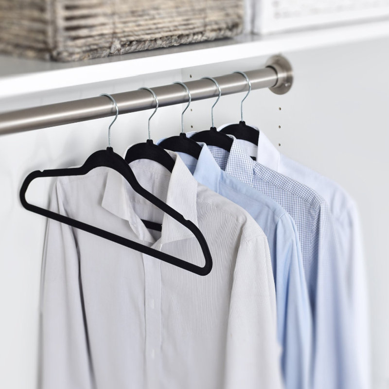 Santos Velvet Non-Slip Standard Hanger, Black