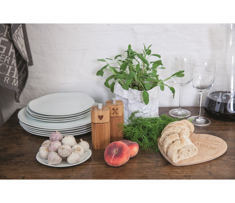 Assiette plate en porcelaine Freeform - petite 5,3 po