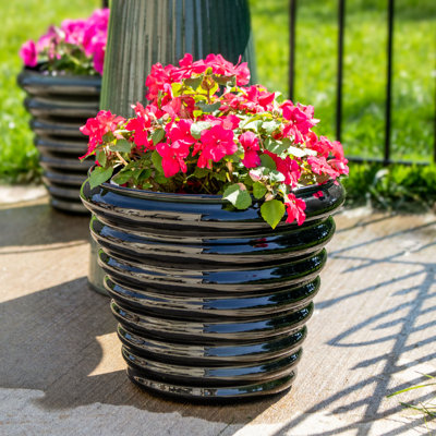 Ralf Round Metal Outdoor Planter Pot - 12.5" x 12.5" x 10.25" - Green - Set of 2