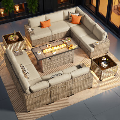 Ensemble modulaire d'extérieur 10 personnes avec coussins, table basse à DEL et foyer, ensemble de patio en osier toutes saisons