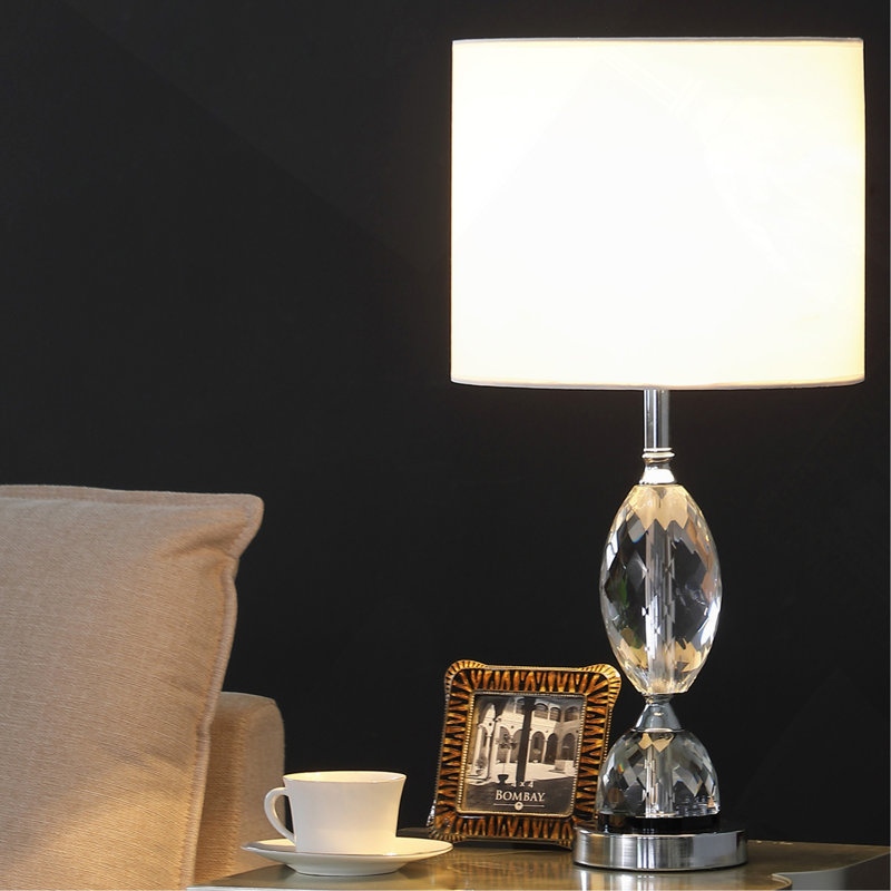 Lampe de table moderne 23,75 po In Georgia