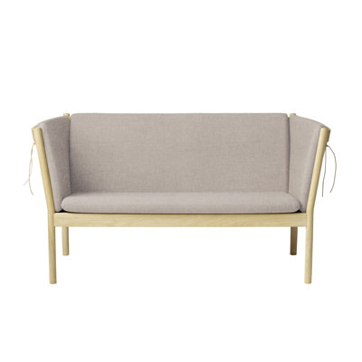 J148 Loveseat