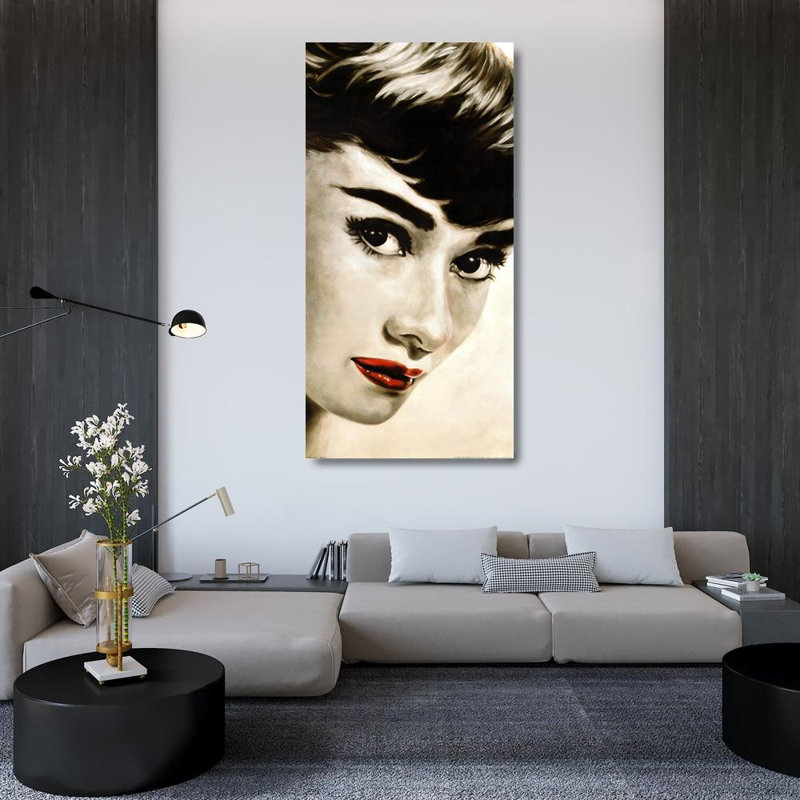 Audrey Hepburn Enchant, H 48 po x l 24 po