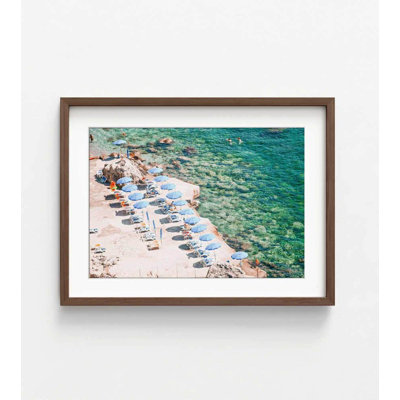Coastal Retreat - Photographie de plage méditerranéenne