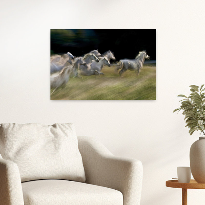 Art contemporain au galop, chevaux blancs énergiques, cheval, H 24 po x l 16 po