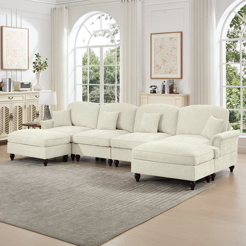 Canapé modulaire classique en U modulaire à 4 places avec accoudoirs évasés et volants amovibles, jupes plissées et pieds fuselés, canapé en nuage à assise profonde en chenille avec repose-pieds mobiles, blanc beige