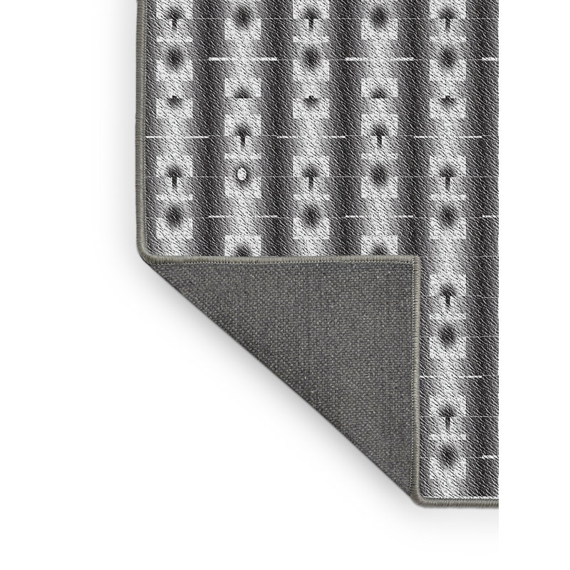 Tapis noir/blanc cassé tissé à la machine, Rectangle 7 pi x 9 pi