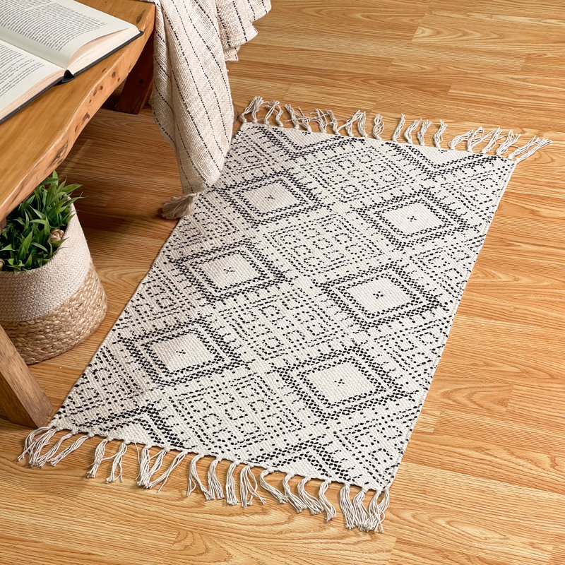 Rectangle Krystallia Rectangle 1'8" X 2'8" Cotton Bath Rug