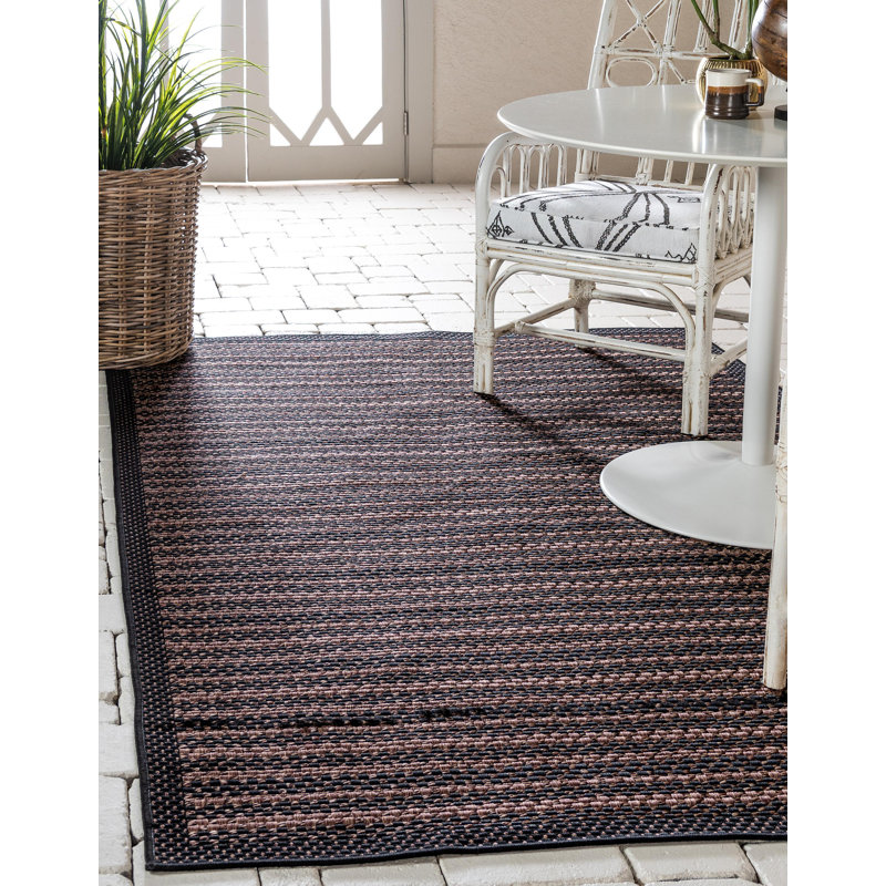 Tapis intérieur / extérieur à rayures Mokszycki, Rectangle 7 pi 1 po x 10 pi