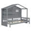 Lit simple avec tablettes, toit captivant et fenêtre-383713579