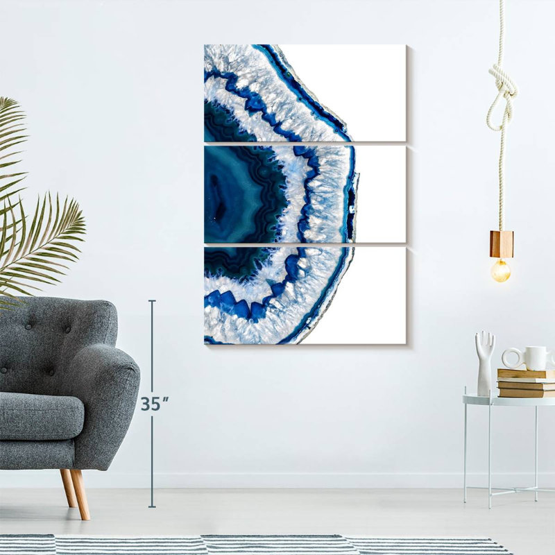 «Blue Amethyst Crystal», reproduction sur toile, H 65 po x l 42 po x P 1,25 po