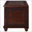 Commode de rangement en cèdre profond avec doublure aromatique, parfaite pour une décoration élégante et pratique