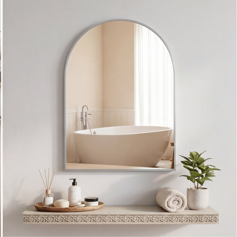 Miroir mural 30 po x 36 po en métal argenté arqué - incassable, verre HD, décor de salle de bain moderne