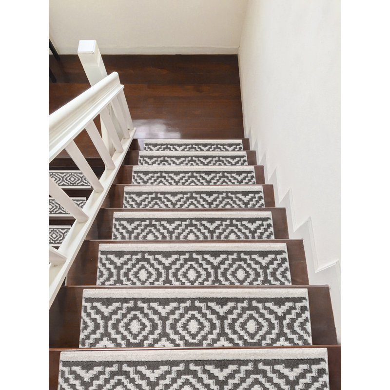 Tapis d'escalier biseauté pour marche en bois Tapis à poil long blanc / gris Lavable à la machine avec envers en caoutchouc