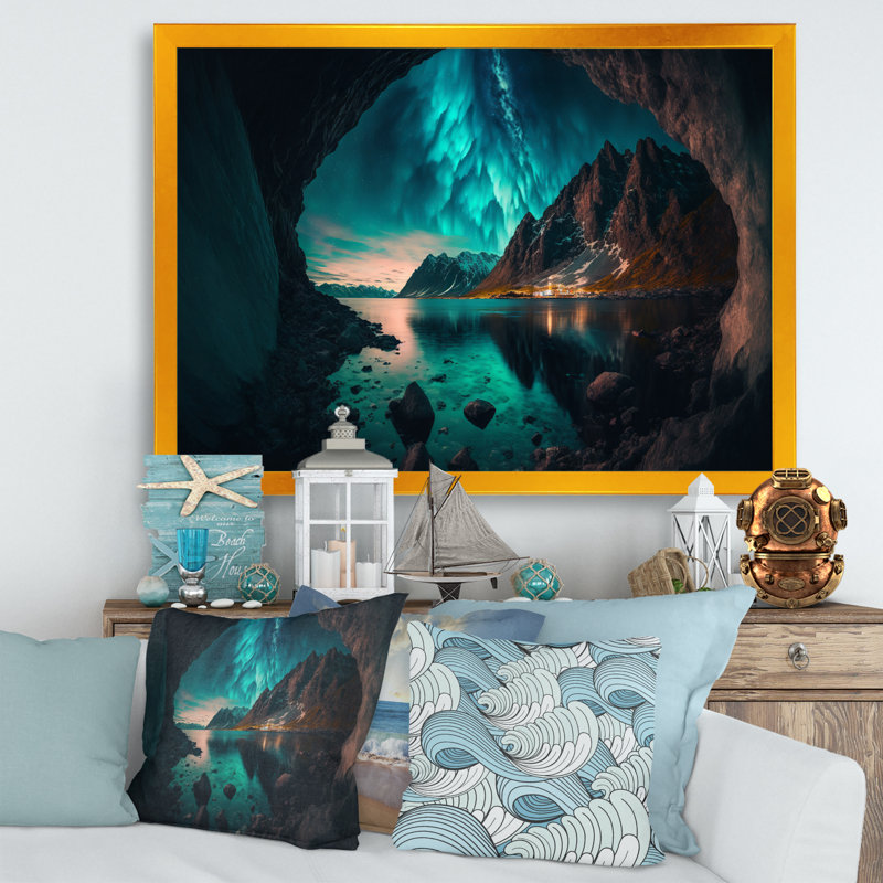 «Northern Lights Reflection On The Water II», reproduction sur toile, Encadrement doré, H 34 po x l 44 po x P 1,5 po