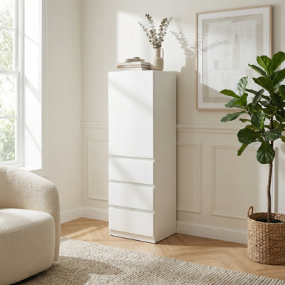 Grande armoire de rangement pour garde-manger avec portes, tablettes et tiroirs pour le rangement organisé des aliments et des fournitures