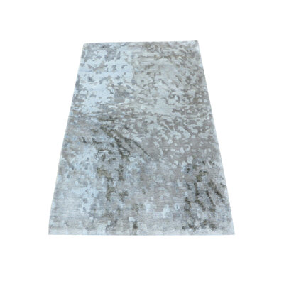 Tapis gris en soie noué à la main de conception unique 2 pi x 3 pi Bettine