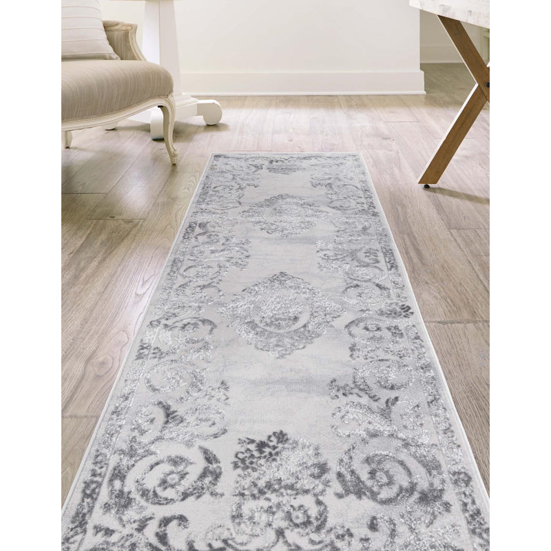 Senter Oriental Indoor Rug, Runner 2' x 9'10"