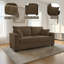 Canapé deux places Oliver de 175 cm de large, recouvert de tissu texturé, avec 2 coussins décoratifs et des pieds robustes en plastique.-1214748853