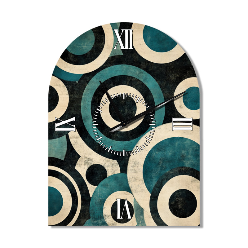 Cercles en mouvement II - Horloge murale décorative en forme d'arche, style milieu du siècle, H 31 po x l 23 po - Arche