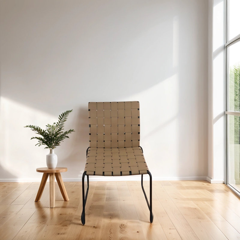 Chaise de salle à manger rembourrée en cuir 18 po à hauteur de siège 18 po avec structure en acier noir (ensemble de 4), Café