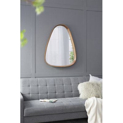 Miroir 30 po x 38 po Irrgeular avec cadre en bois