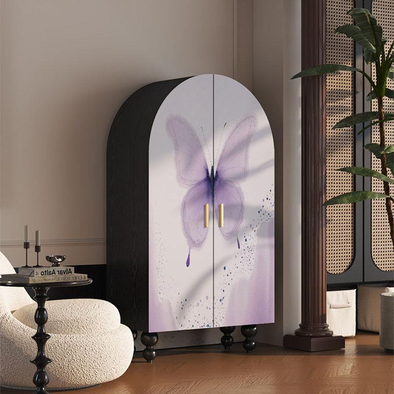 Garde-robe papillon mauve