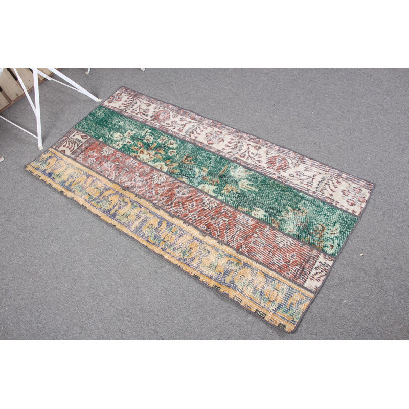 Vintage Turkish Oushak Rug in Green - Small Antique Patchwork Design Ideal for Entryways