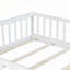 Lit de plancher avec clôture et porte, lit de plancher en bois d'hévéa avec garde-corps de sécurité-631760759-609347031
