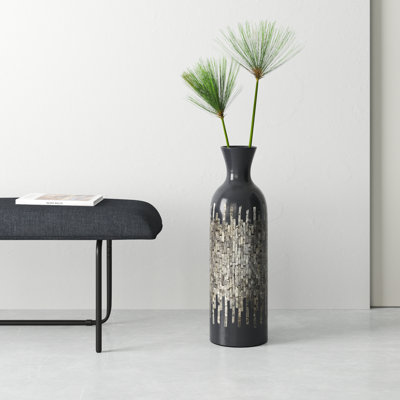 Vase décoratif fait à la main avec coquille d'or Capiz Lansdown noir, 9 po x 9 po x 34 po