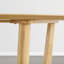 Table de salle à manger moderne en bois avec base en bois massif-882991093