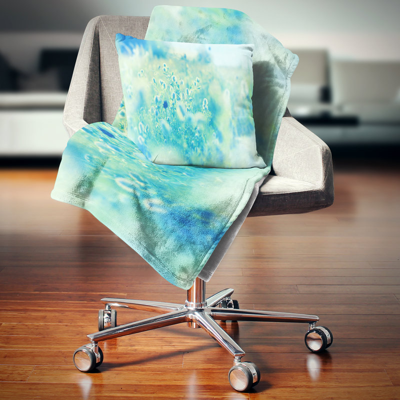 Coussin floral clair floral light mountain, 18 po x 18 po, Coussin décoratif