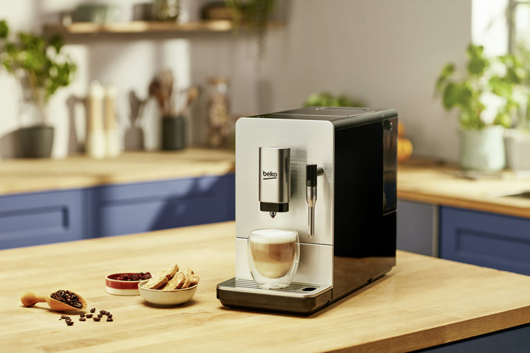 At-home espresso machine and cappuccino