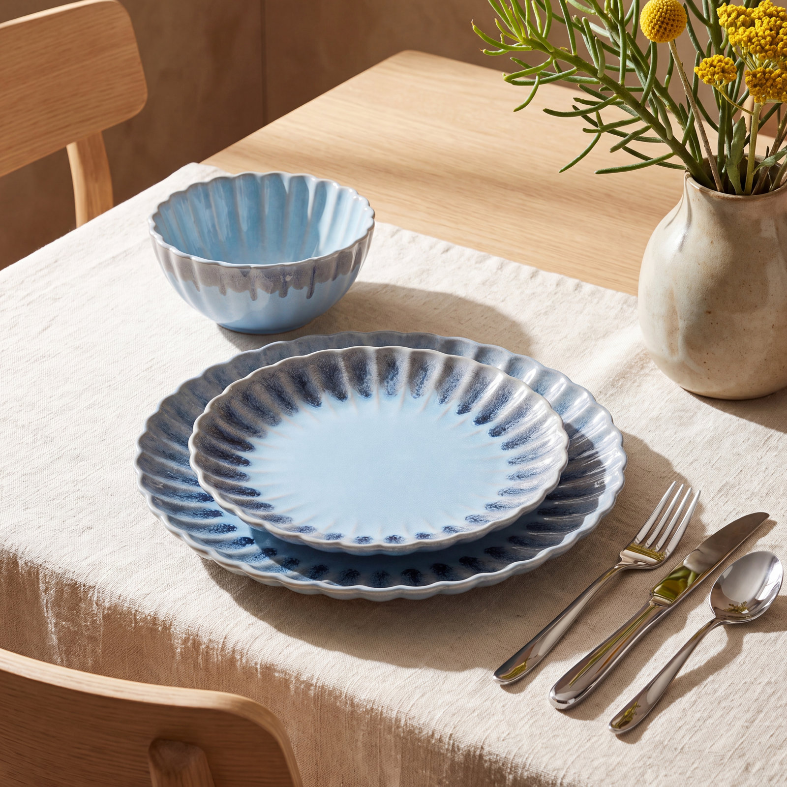 Pfaltzgraff Lucinda 12-Piece Dinnerware Set, Service For 4