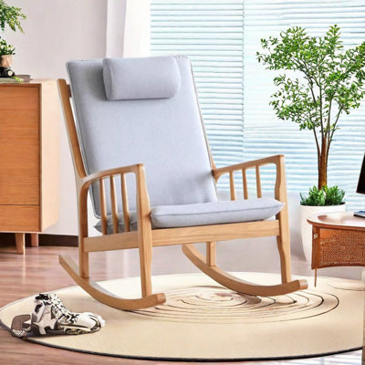Chaise berçante en bois massif