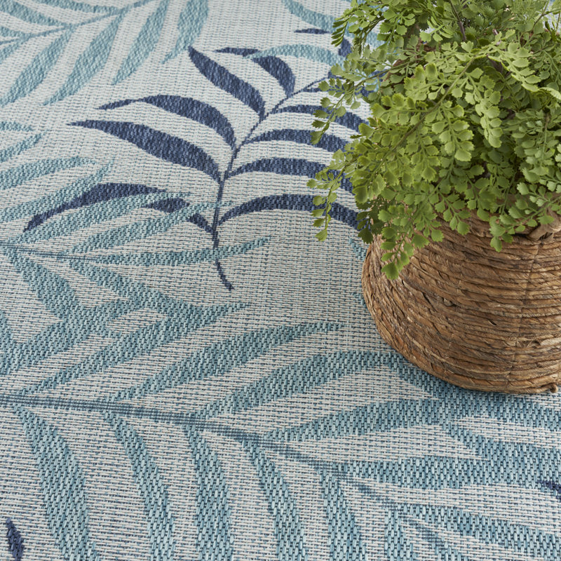 Latrell Floral Indoor / Outdoor Rug, Rectangle 4' x 6'