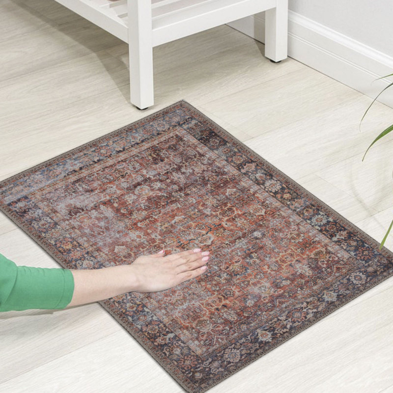 Terra Vintage Persian 4' x 6' Machine Washable Rug