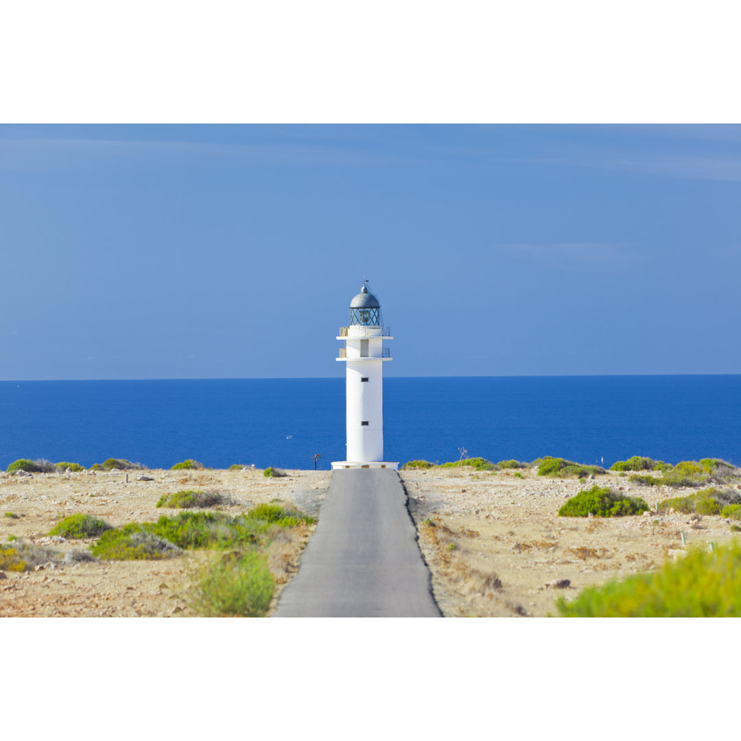 Road To The Lighthouse von LdF - Druck ohne Rahmen auf Leinwand