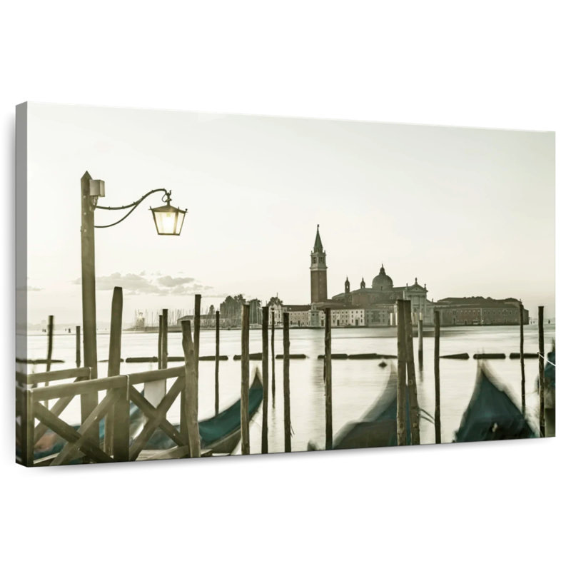 Ravi Venice Gondolas Morning View, H 34 po x l 51 po