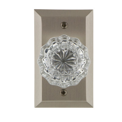 Studio Plate with Crystal Door Knob