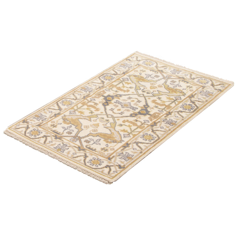 Tapis crème Royal Oushak 3 pi 0 po x 4 pi 10 po