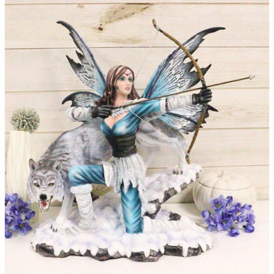Ber Figurines & Sculptures