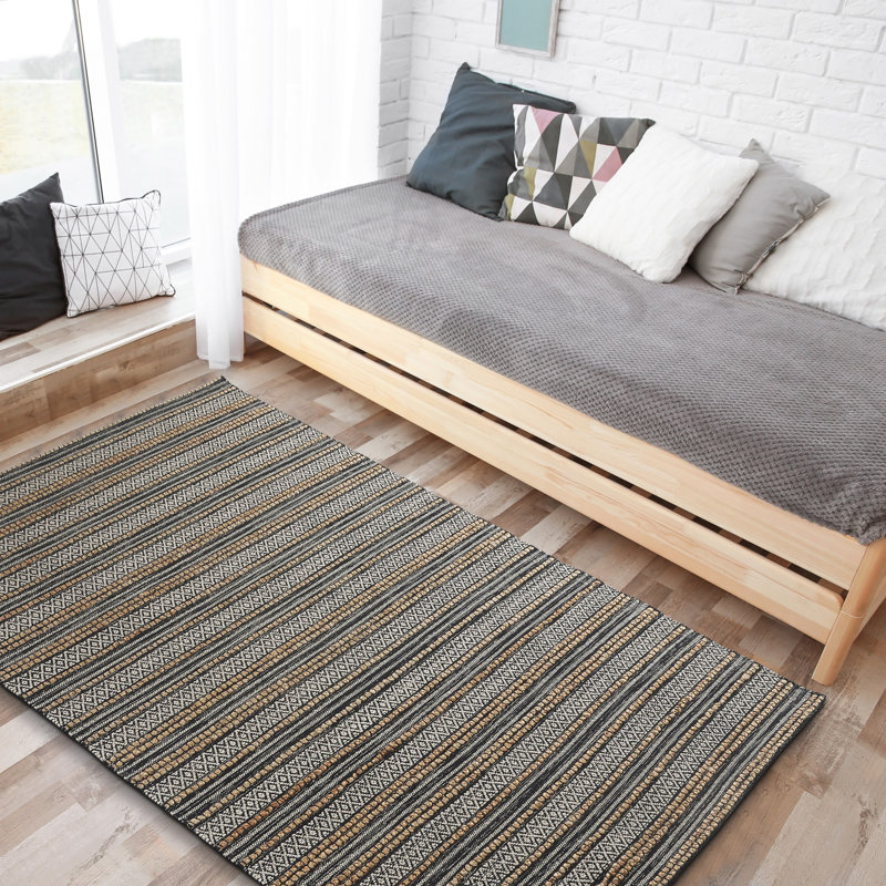 Tapis géométrique noir / blanc / brun clair tissé à plat à la main Spigner, Rectangle 7 pi 9 po x 9 pi 9 po