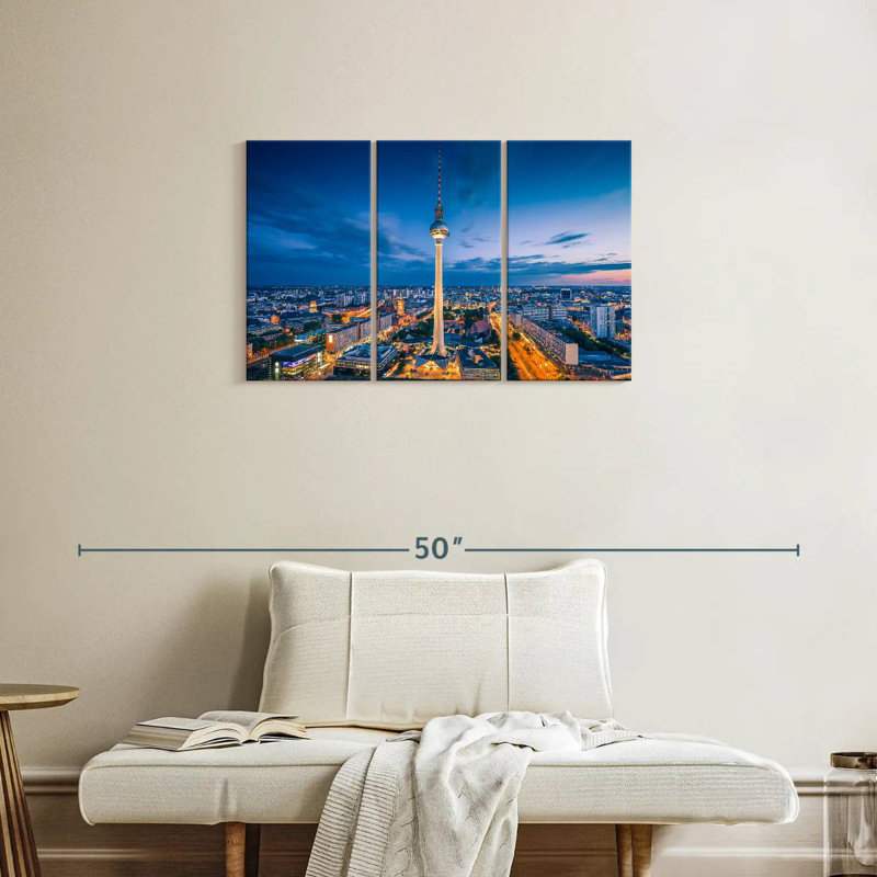 Syd Alexanderplatz TV Tower, 20" H x 33" W