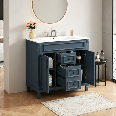 Armoire de rangement avec 2 portes à fermeture douce Skyelynn