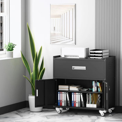 Armoire de rangement en métal avec tablettes réglables et roulettes